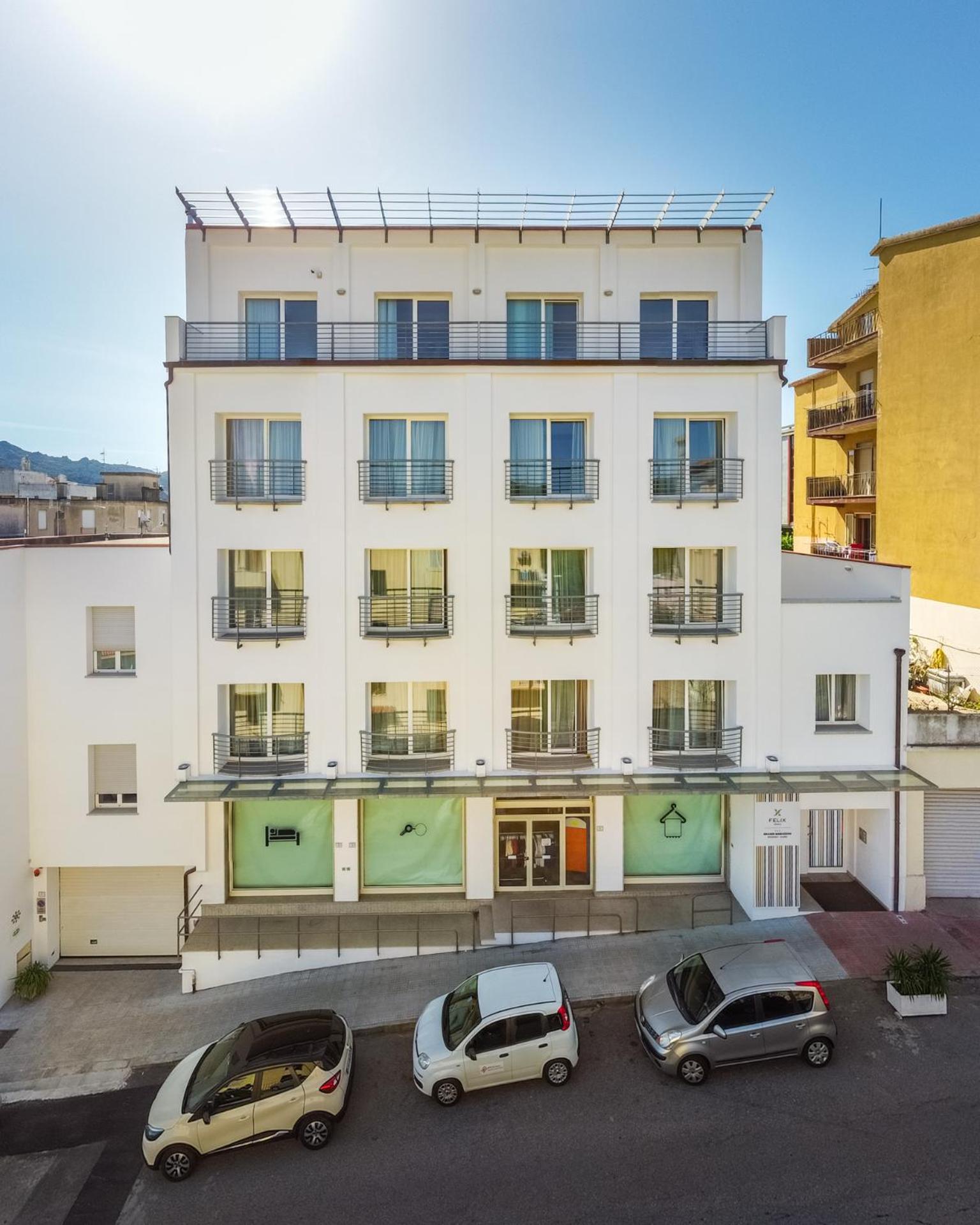 Felix Hotels - Residence Hotel Grandi Magazzini Nuoro  Exterior photo